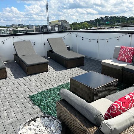 Luxury Townhome Skyline Views Mins To Dt Нэшвилл Экстерьер фото