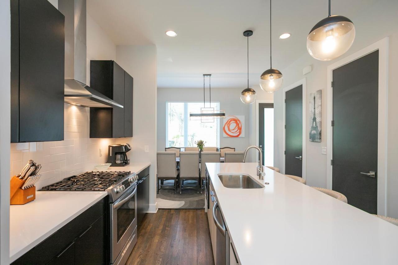 Luxury Townhome Skyline Views Mins To Dt Нэшвилл Экстерьер фото