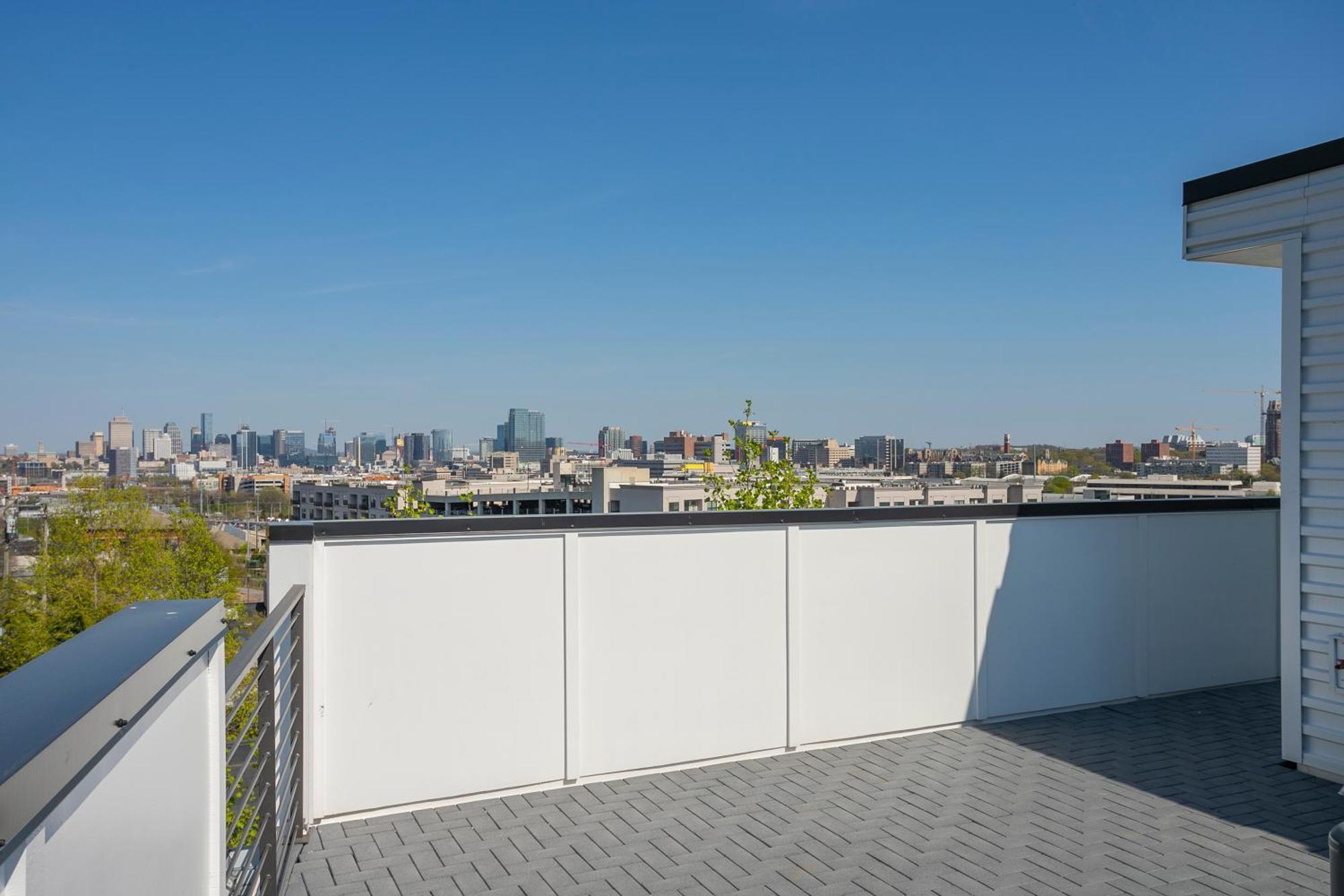 Luxury Townhome Skyline Views Mins To Dt Нэшвилл Экстерьер фото