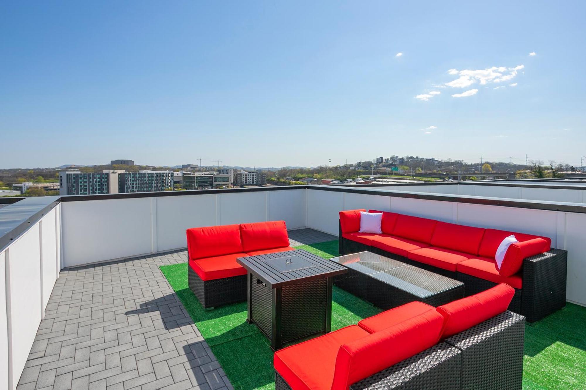 Luxury Townhome Skyline Views Mins To Dt Нэшвилл Экстерьер фото