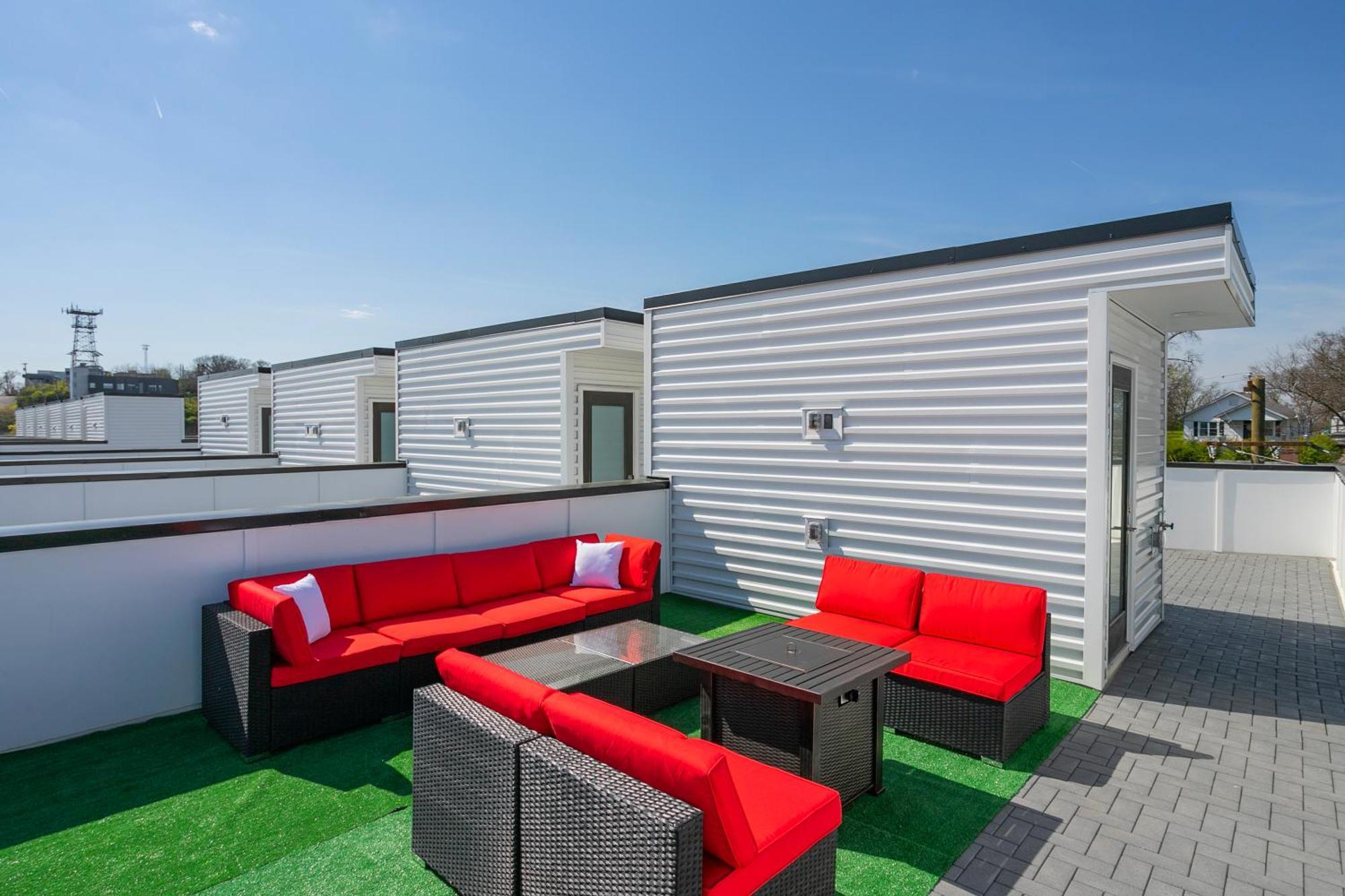 Luxury Townhome Skyline Views Mins To Dt Нэшвилл Экстерьер фото