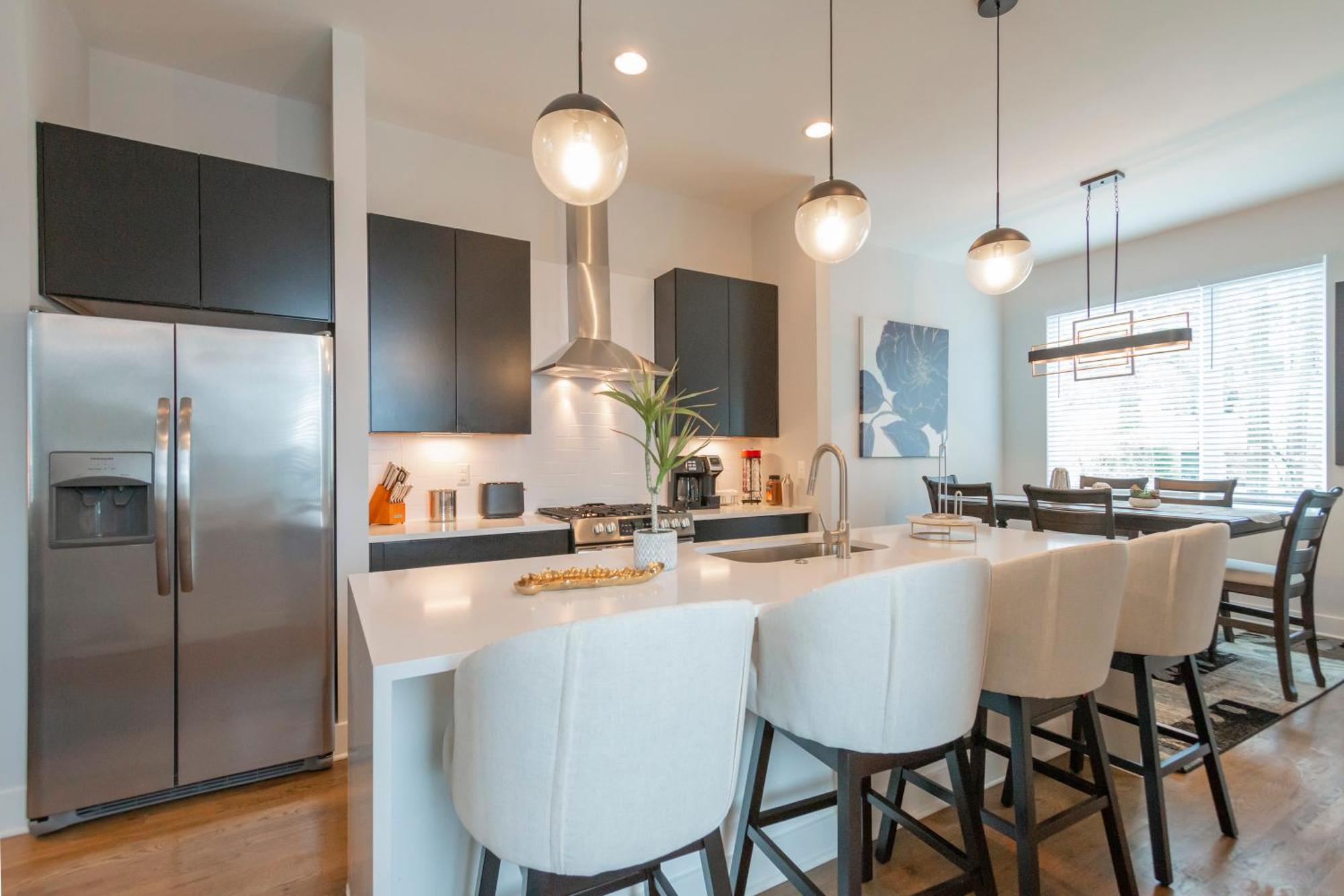 Luxury Townhome Skyline Views Mins To Dt Нэшвилл Экстерьер фото