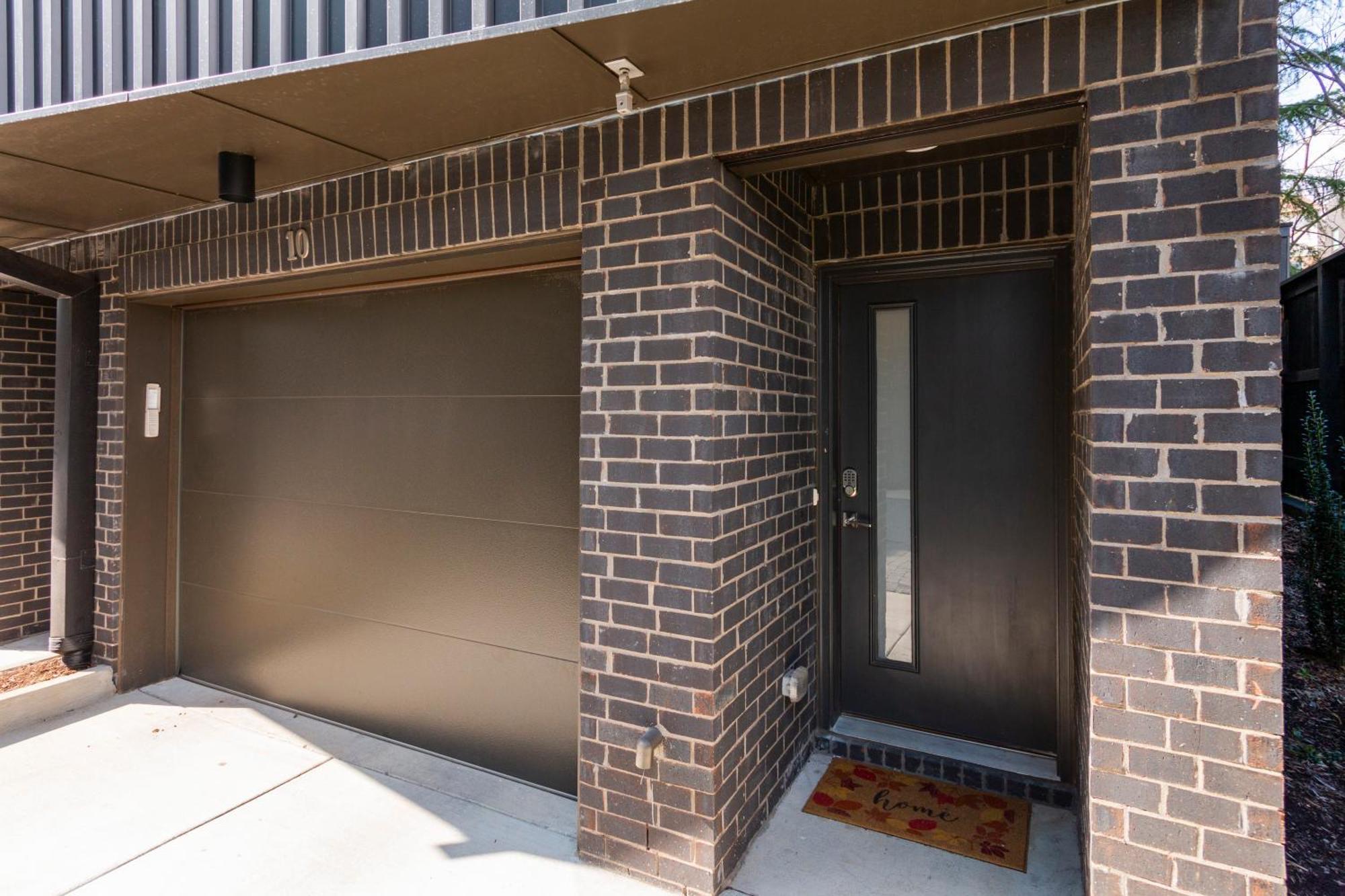 Luxury Townhome Skyline Views Mins To Dt Нэшвилл Экстерьер фото
